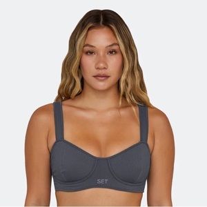 NWT SET ACTIVE CONTOUR SPORTS BRA